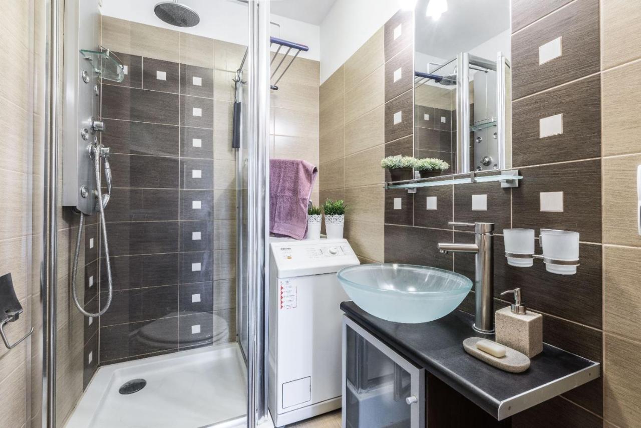 Komfort W Samym Centrum Wrocław Exteriör bild